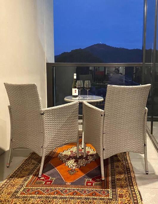 Central Canberra City Apartment With Study And Full Amenities Including Parking 外观 照片